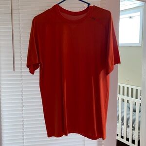 Men’s lululemon shirt